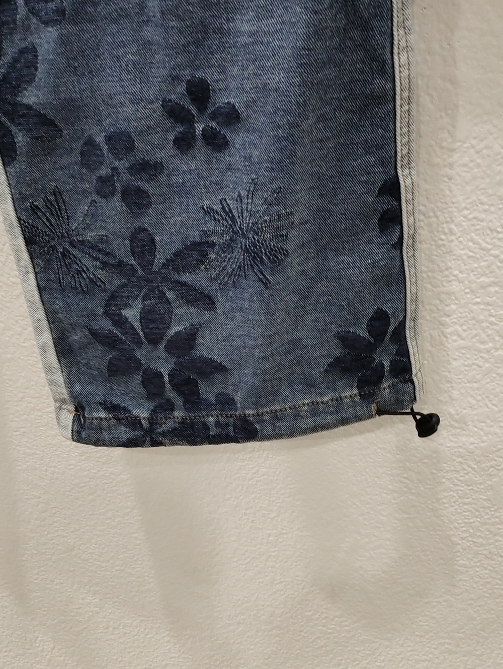 Oli & Hali Blue Patchwork Floral Cargo Jeans - Picture 3 of 10